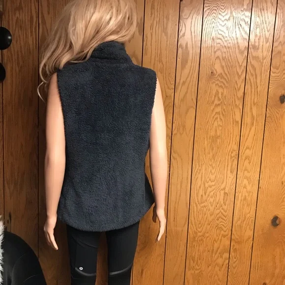 Patagonia" Los Gatos Fleece-Vest-Dark Gray-Size L -Good Condition - Picture 10 of 15